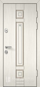 Светлая входная дверь в квартиру №19 внешняя - фото